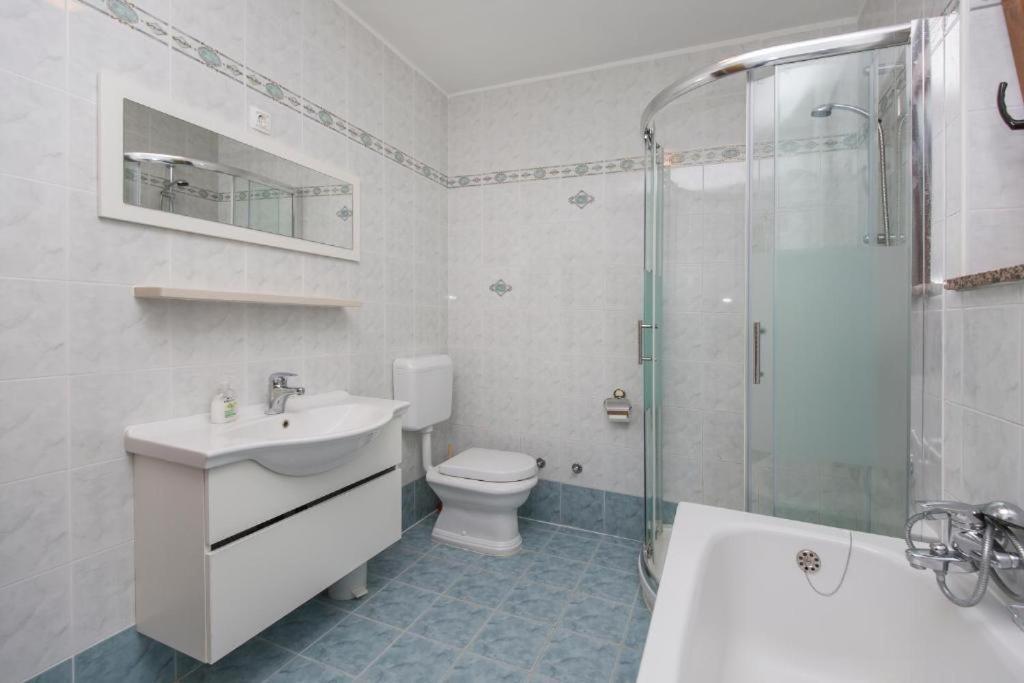 Nedeščina Apartments "Alen" מראה חיצוני תמונה