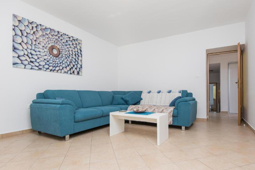 Nedeščina Apartments "Alen" מראה חיצוני תמונה