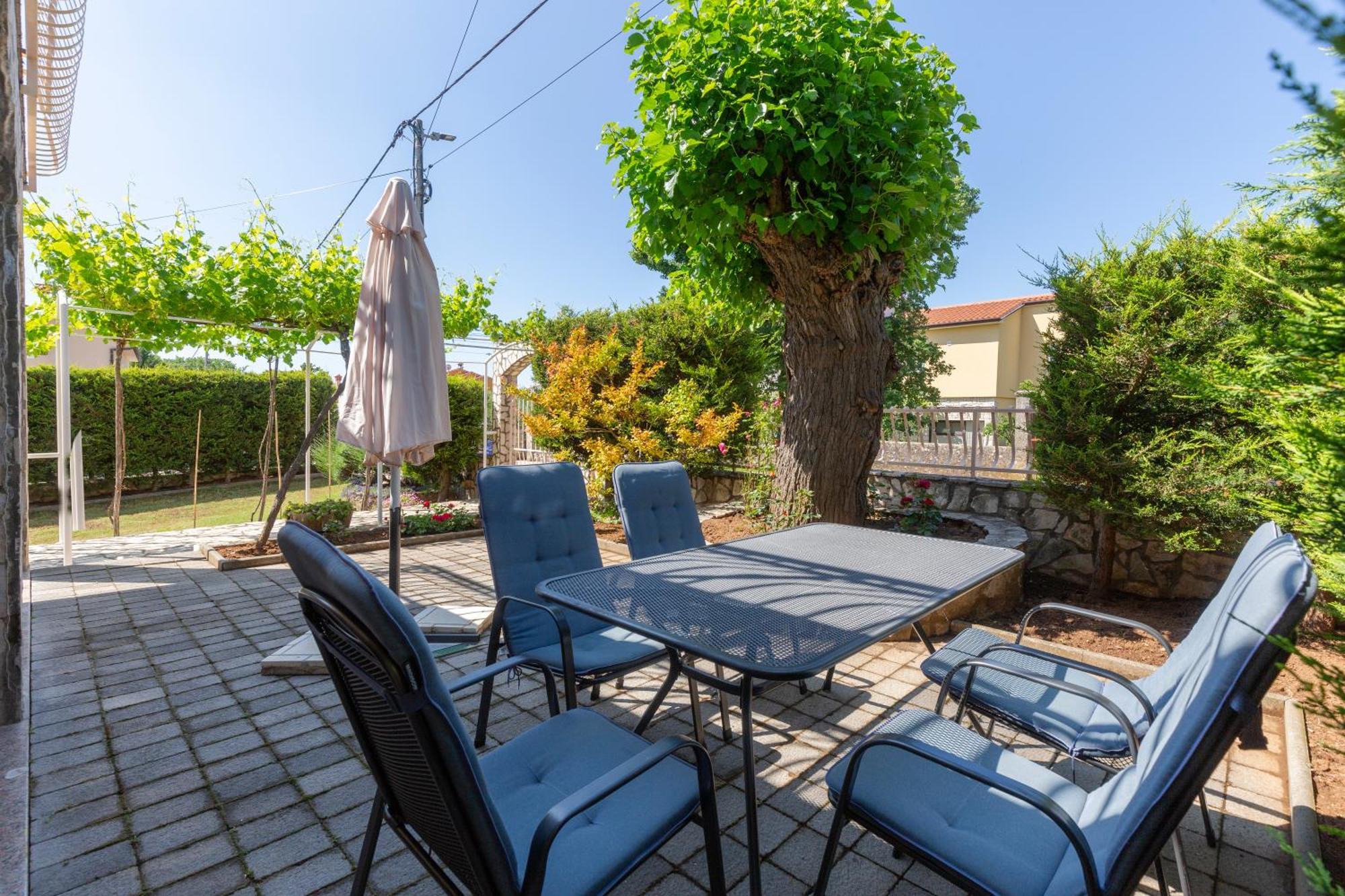 Nedeščina Apartments "Alen" מראה חיצוני תמונה