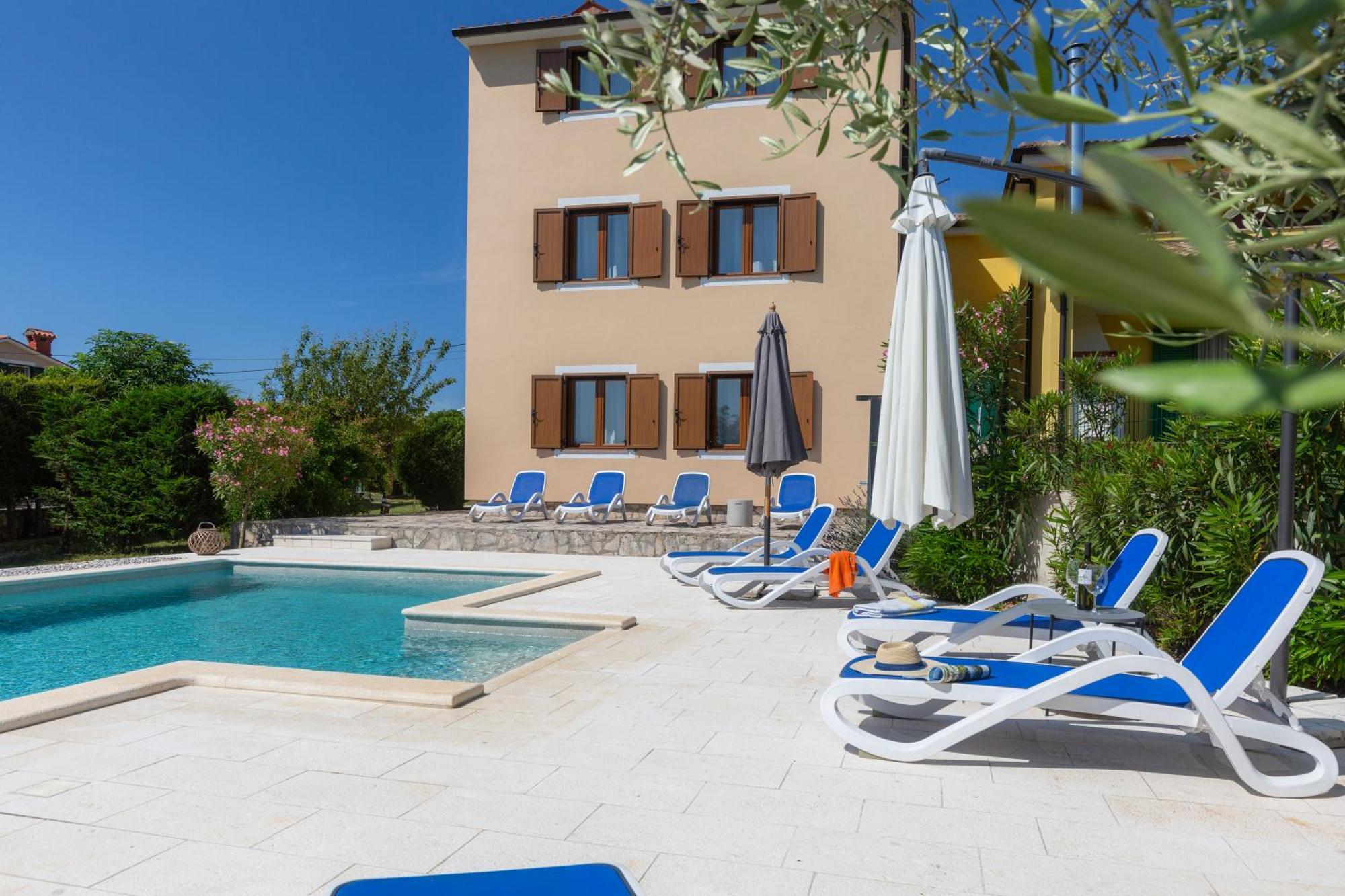 Nedeščina Apartments "Alen" מראה חיצוני תמונה