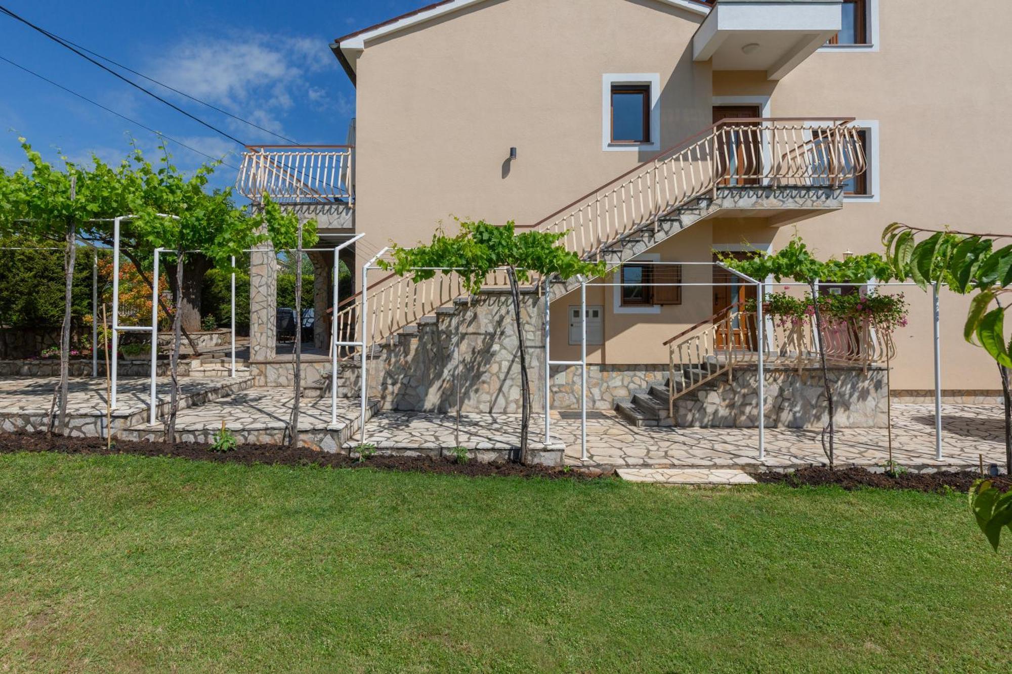 Nedeščina Apartments "Alen" מראה חיצוני תמונה